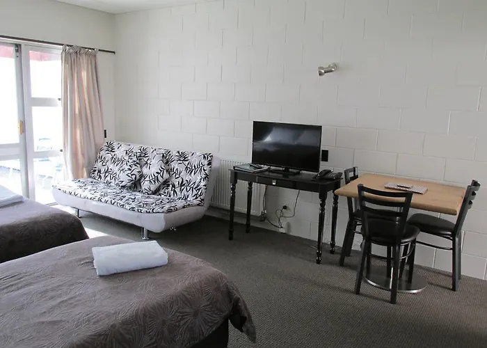 Kuirau Park Motor Lodge- Thermal Mineral Pool